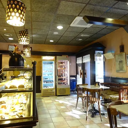Гостевой дом Hostal Cal Forner *