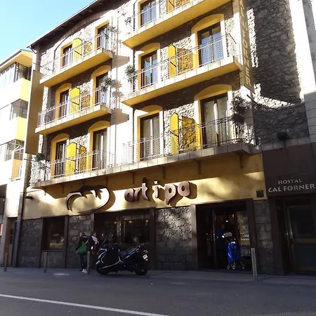 Hostal Cal Forner Гостевой дом *