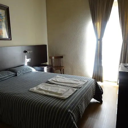 Hostal Cal Forner Гостевой дом
